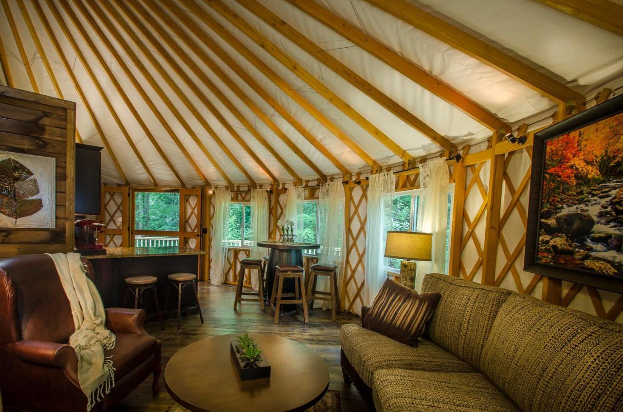 Spring Ridge Luxury Yurt - Creekside Glamping With Private Hot Tub Villa Topton Esterno foto